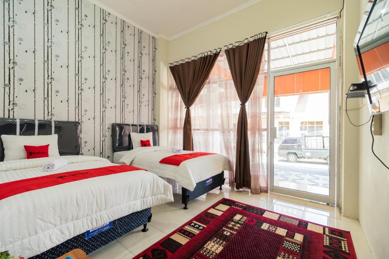 Reddoorz Syariah Near Pasar Aur Kuning Hotell Bukittinggi Exteriör bild